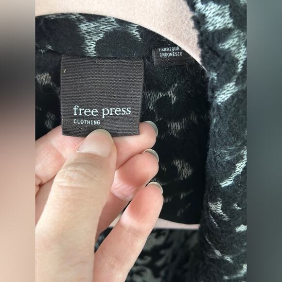 Free press textured blazer jacket. Size L - Picture 6 of 10